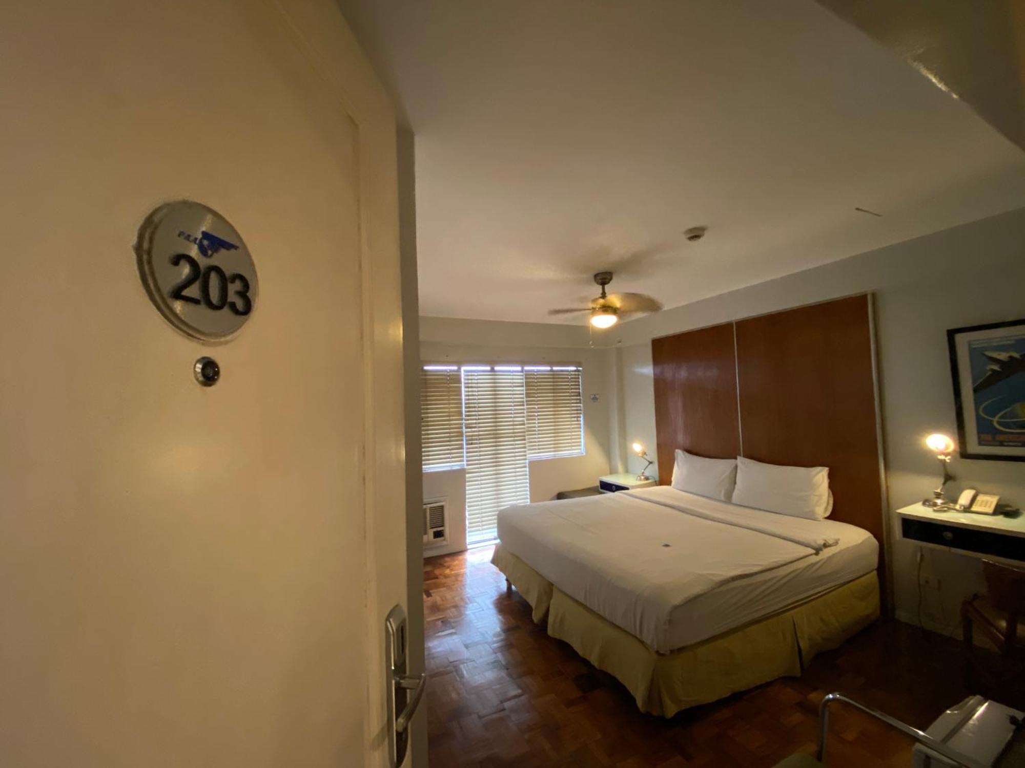 The Clipper House, Poblacion Makati Маніла Екстер'єр фото
