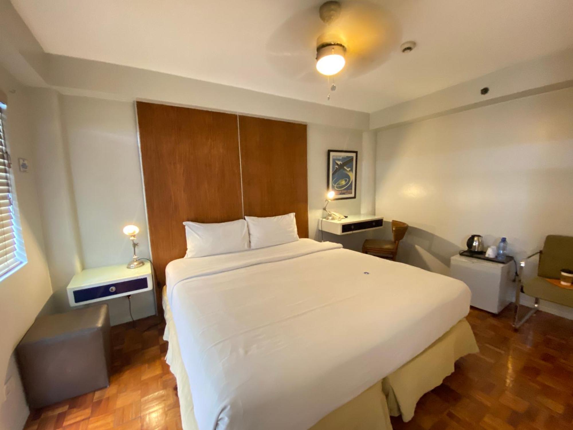 The Clipper House, Poblacion Makati Маніла Екстер'єр фото