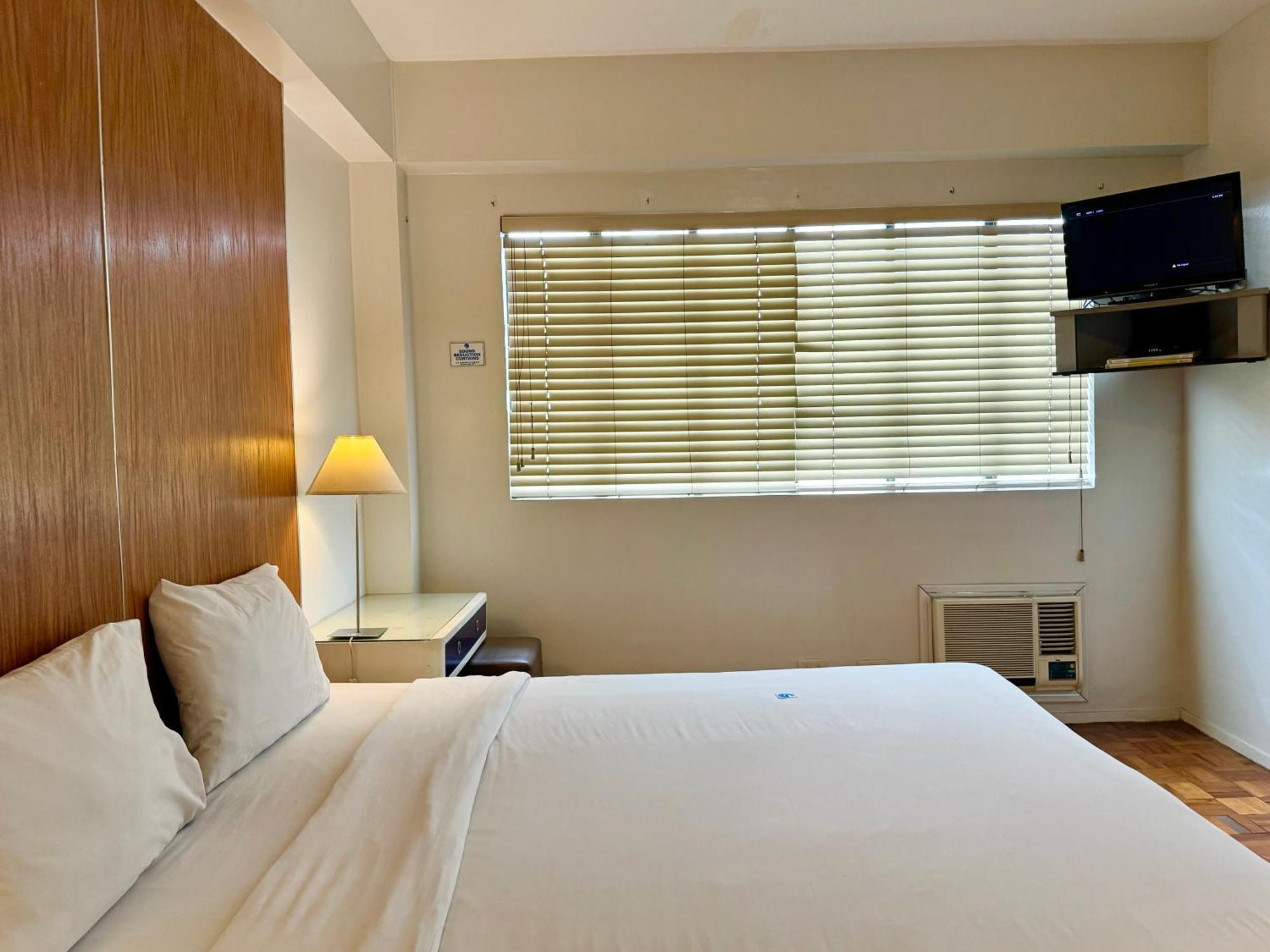 The Clipper House, Poblacion Makati Маніла Екстер'єр фото